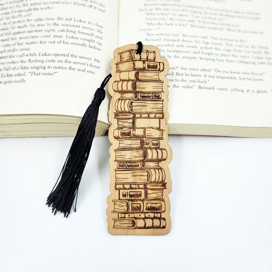 Bookmark-020: Book Stack (Wood)