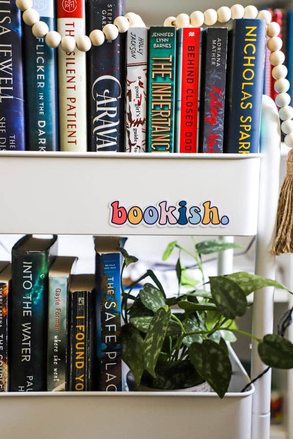 Magnet: Bookish